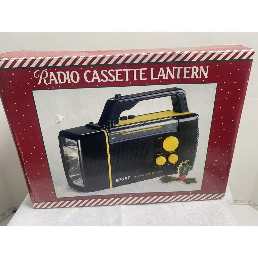 Vintage Dayton Hudson SPORTS AM/FM Radio Cassette Player Lantern in Box NOS